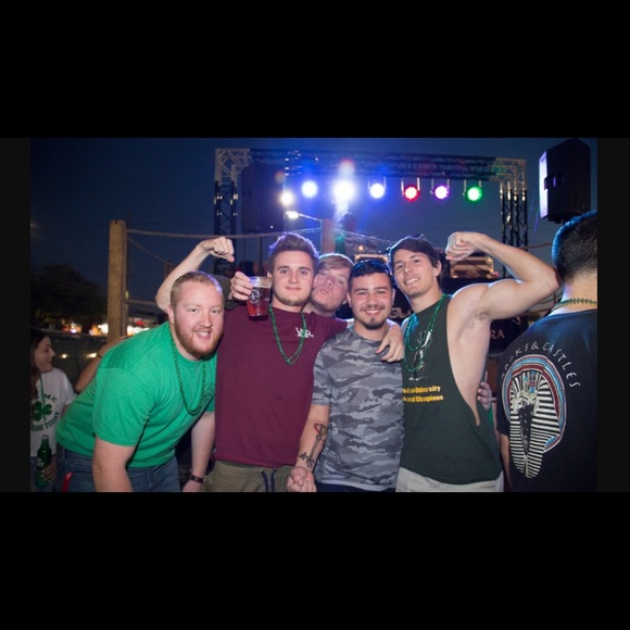 Meet your Posher, T - Picture 1 of 1